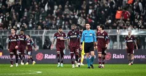Trabzonspor 300 hafta sonra art arda 4 maç kaybetti - Son Dakika Haberleri